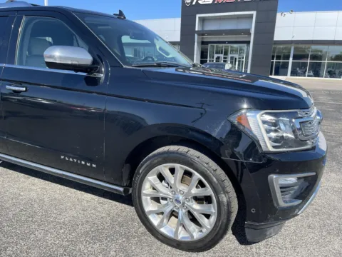 Another view of 2018 Ford Expedition Platinum 4WD for sale in Indianapolis, IN at RS Motors