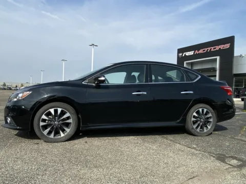 More photos of 2019 Nissan Sentra SR at RS Motors, IN
