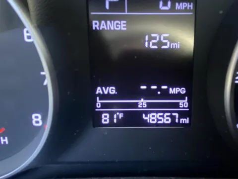 More photos of 2017 Hyundai Elantra SE 6AT at RS Motors, IN