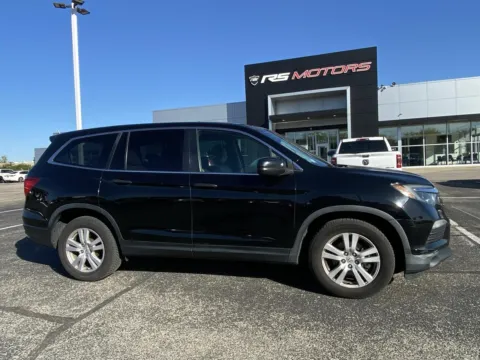 Photos of 2016 Honda Pilot LX 4WD for sale in Indianapolis, IN at RS Motors