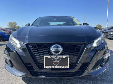 More photos of 2022 Nissan Altima 2.5 SR at RS Motors, IN
