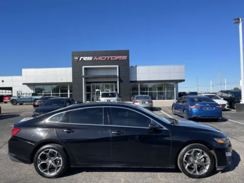 More photos of 2023 Chevrolet Malibu LT at RS Motors, IN