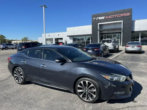 Photos of 2016 Nissan Maxima SR for sale in Indianapolis, IN at RS Motors