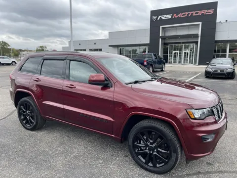 Red 2019 Jeep Grand Cherokee Altitude for sale in Indianapolis, IN