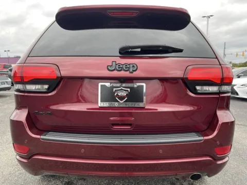 More photos of 2019 Jeep Grand Cherokee Altitude at RS Motors, IN