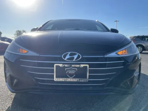 More photos of 2020 Hyundai Elantra Value Edition at RS Motors, IN