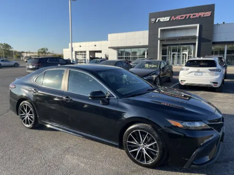 Photos of 2021 Toyota Camry SE for sale in Indianapolis, IN at RS Motors