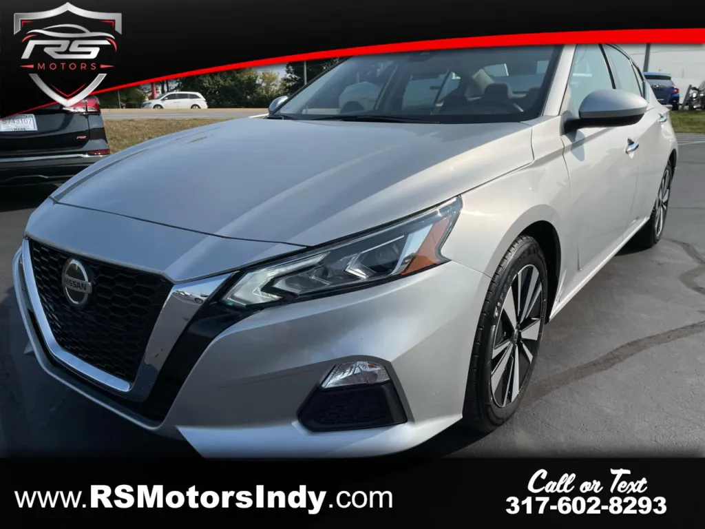 2022 Nissan Altima 2.5 SV for sale in Indianapolis, IN