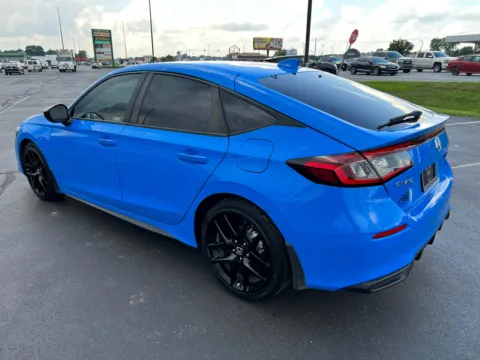 More photos of 2022 Honda Civic Sport at RS Motors, IN