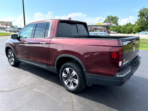 More photos of 2019 Honda Ridgeline RTL-E at RS Motors, IN