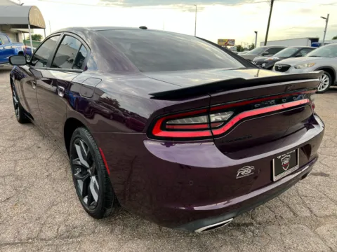 More photos of 2022 Dodge Charger SXT at RS Motors, IN