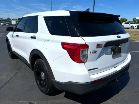 More photos of 2021 Ford Utility Police Interceptor at RS Motors, IN
