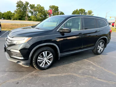 Photos of 2017 Honda Pilot EX-L for sale in Indianapolis, IN at RS Motors