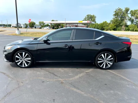 Another view of 2022 Nissan Altima 2.5 SR for sale in Indianapolis, IN at RS Motors