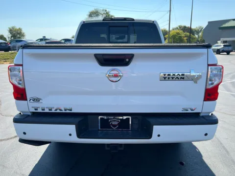 More photos of 2021 Nissan Titan SV at RS Motors, IN