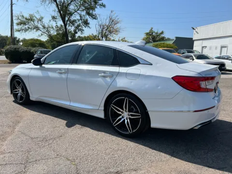 More photos of 2021 Honda Accord Touring 2.0T at RS Motors, IN