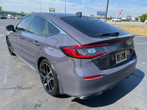 More photos of 2022 Honda Civic Sport Touring at RS Motors, IN