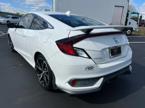 More photos of 2018 Honda Civic Si at RS Motors, IN