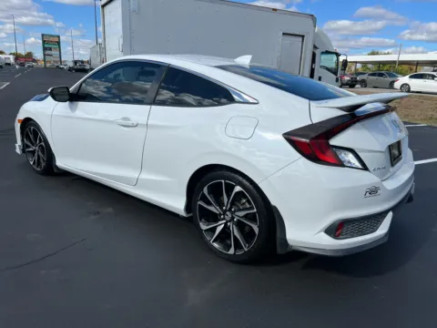 More photos of 2018 Honda Civic Si at RS Motors, IN