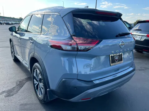 More photos of 2021 Nissan Rogue SL at RS Motors, IN