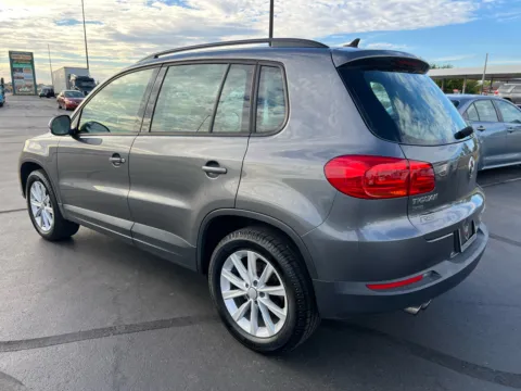More photos of 2017 Volkswagen Tiguan Limited 2.0T at RS Motors, IN