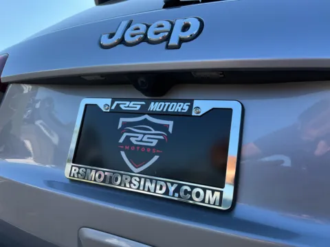 More photos of 2021 Jeep Grand Cherokee Limited at RS Motors, IN