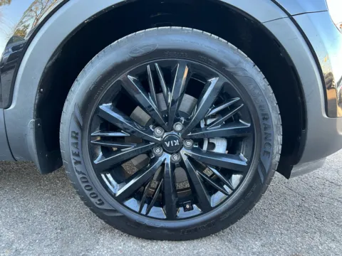 More photos of 2020 Kia Telluride SX at RS Motors, IN