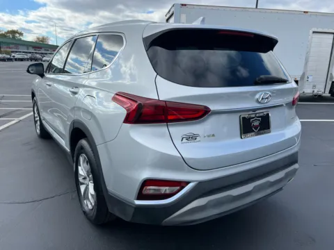 More photos of 2019 Hyundai Santa Fe SEL at RS Motors, IN