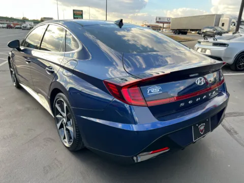 More photos of 2021 Hyundai Sonata SEL Plus at RS Motors, IN