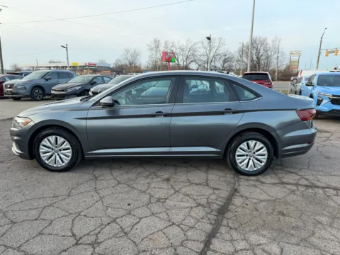 More photos of 2019 Volkswagen Jetta 1.4T S at RS Motors, IN
