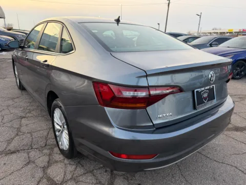 More photos of 2019 Volkswagen Jetta 1.4T S at RS Motors, IN