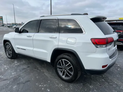 More photos of 2021 Jeep Grand Cherokee Limited at RS Motors, IN