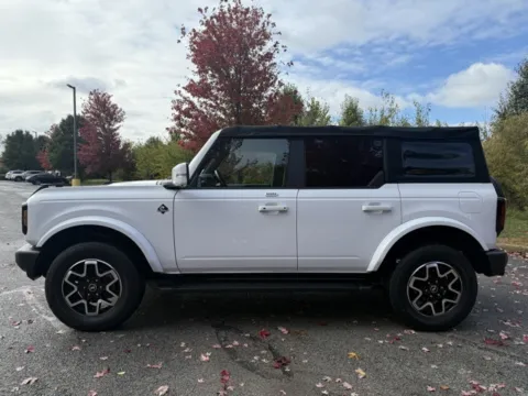 Another view of 2022 Ford Bronco Outer Banks for sale in Indianapolis, IN at Indy Luxury Motorsports