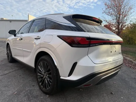 More photos of 2023 Lexus RX at Indy Luxury Motorsports, IN