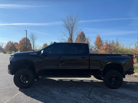 Another view of 2021 Chevrolet Silverado 1500 LT Trail Boss for sale in Indianapolis, IN at Indy Luxury Motorsports
