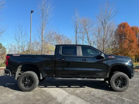 Photos of 2021 Chevrolet Silverado 1500 LT Trail Boss for sale in Indianapolis, IN at Indy Luxury Motorsports