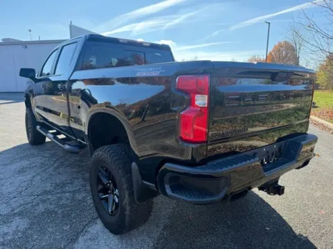 More photos of 2021 Chevrolet Silverado 1500 LT Trail Boss at Indy Luxury Motorsports, IN