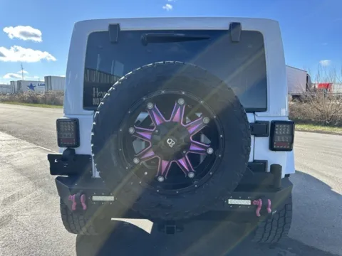 More photos of 2015 Jeep Wrangler Unlimited Sahara at Indy Luxury Motorsports, IN