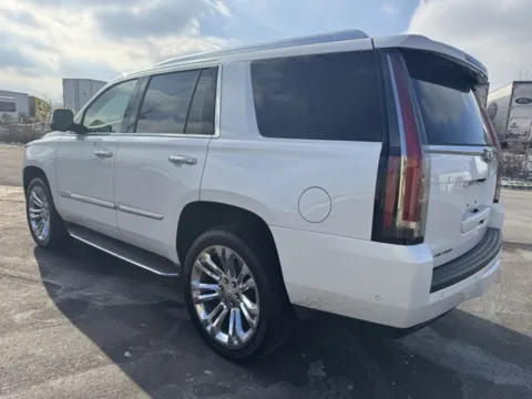 More photos of 2018 Cadillac Escalade Luxury at Indy Luxury Motorsports, IN