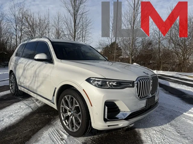 2019 BMW X7 50i's photo