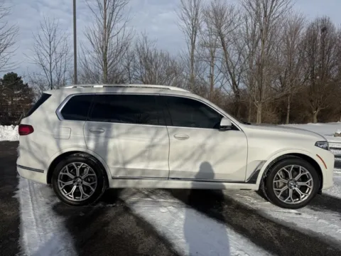 Photos of 2019 BMW X7 xDrive50i for sale in Indianapolis, IN at Indy Luxury Motorsports