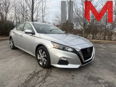 Silver 2022 Nissan Altima 2.5 S for sale in Indianapolis, IN