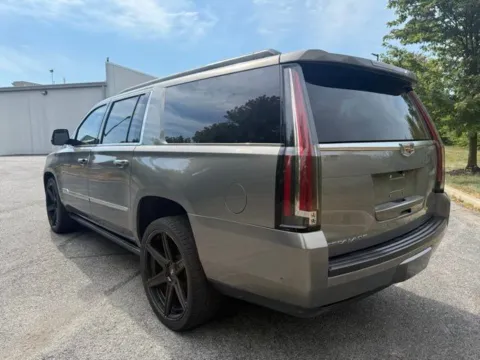 More photos of 2017 Cadillac Escalade ESV Platinum Edition at Indy Luxury Motorsports, IN