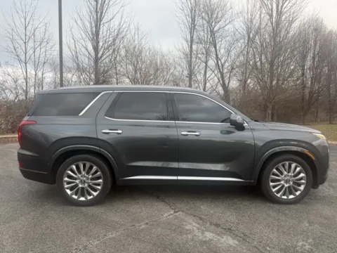 Photos of 2020 Hyundai Palisade Limited for sale in Indianapolis, IN at Indy Luxury Motorsports