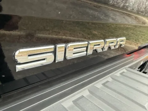 More photos of 2018 GMC Sierra 3500HD Denali at Indy Luxury Motorsports, IN