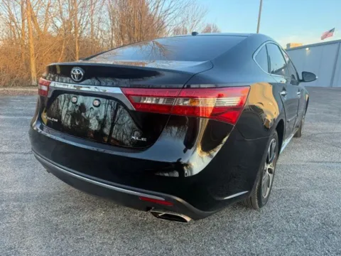 Another view of 2018 Toyota Avalon XLE Premium for sale in Indianapolis, IN at Indy Luxury Motorsports