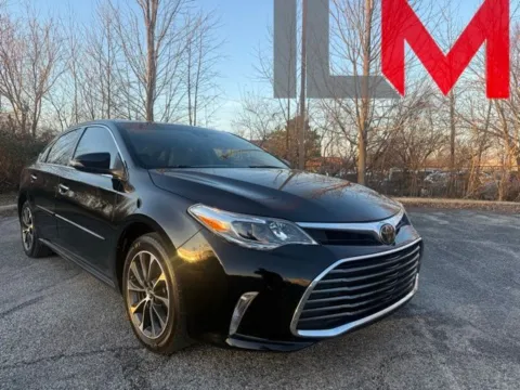 Black 2018 Toyota Avalon XLE Premium for sale in Indianapolis, IN