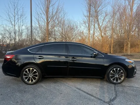 Photos of 2018 Toyota Avalon XLE Premium for sale in Indianapolis, IN at Indy Luxury Motorsports