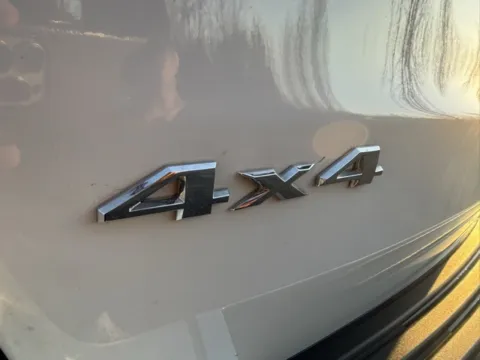 More photos of 2014 Jeep Grand Cherokee Limited at Indy Luxury Motorsports, IN