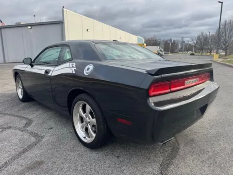 More photos of 2010 Dodge Challenger R/T at Indy Luxury Motorsports, IN